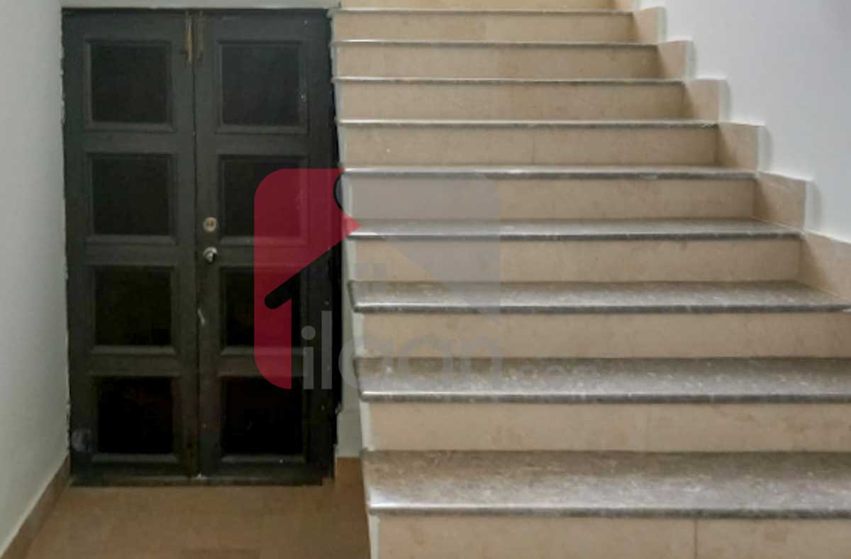 725 Sq.yd House for Rent in Block 6, PECHS, Karachi