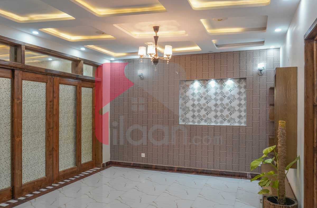 8 Marla House for Sale in Block C, Phase 2, Bahria Orchard, Lahore