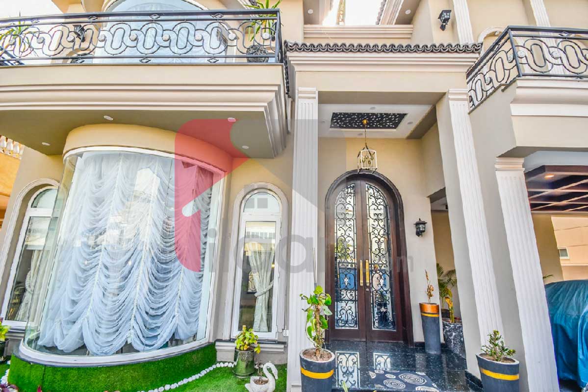 1 Kanal House for Sale in Block J, Phase 6, DHA Lahore
