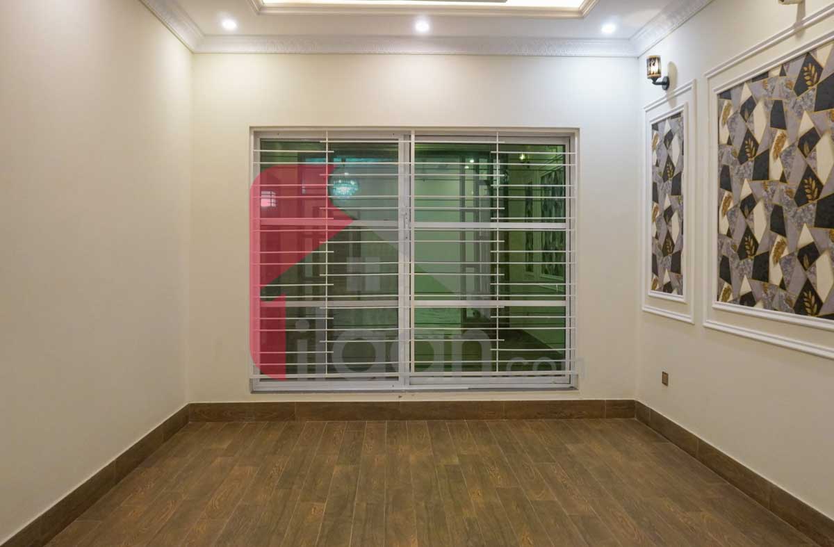10 Marla House for Sale in Eastern Block, Phase 1, Bahria Orchard, Lahore