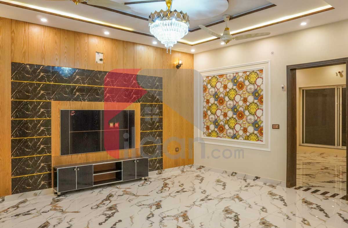 10 Marla House for Sale in Eastern Block, Phase 1, Bahria Orchard, Lahore