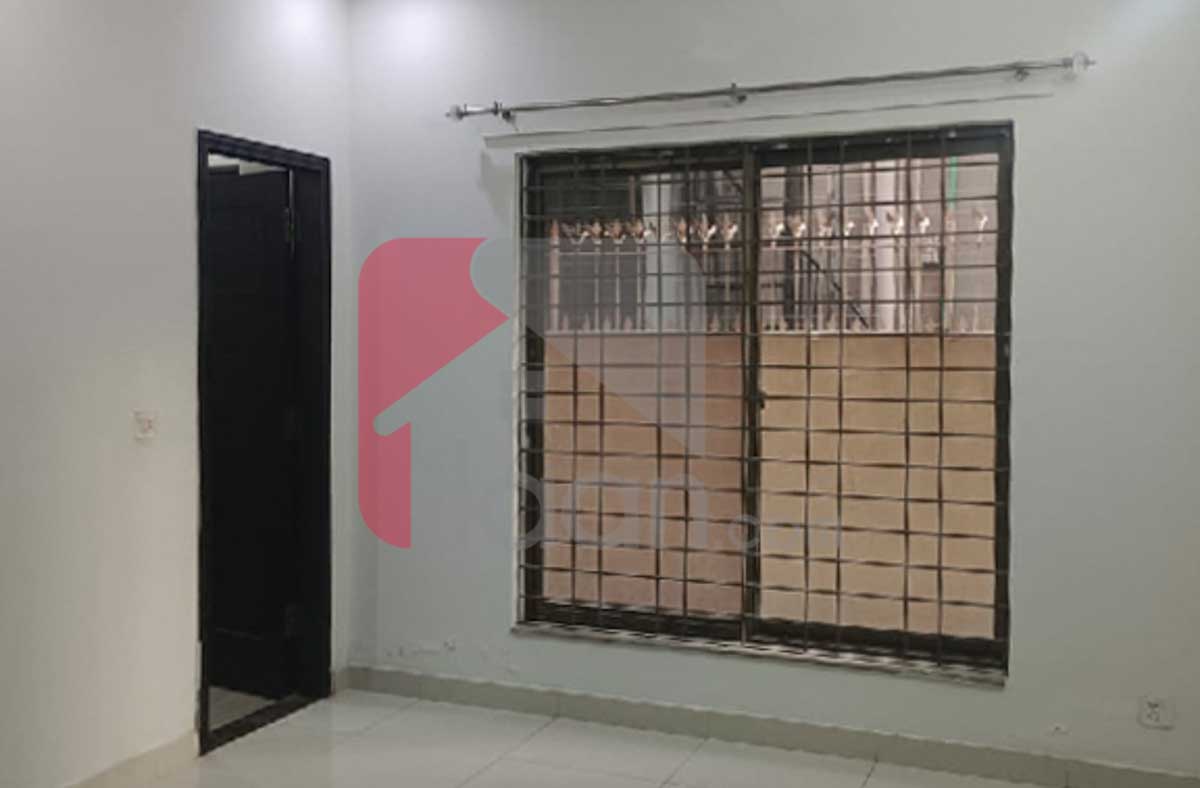 10 Marla House for Rent in Phase 8, DHA Lahore