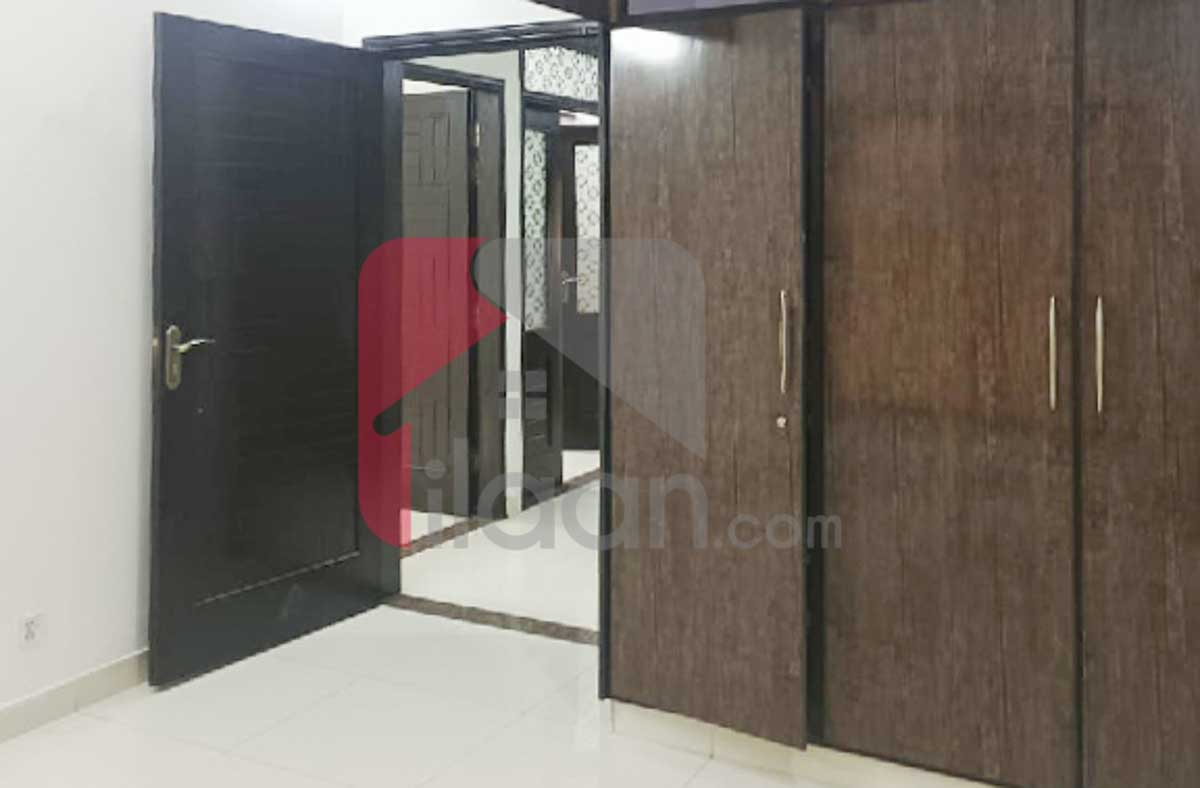 10 Marla House for Rent in Phase 8, DHA Lahore