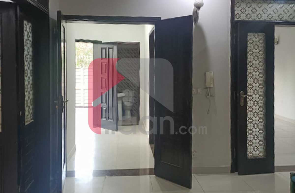 10 Marla House for Rent in Phase 8, DHA Lahore