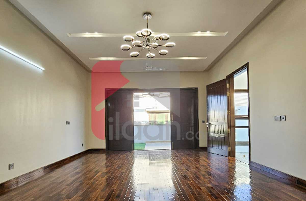 500 Sq.yd House for Sale in Bukhari Commercial Area, Phase 6, DHA Karachi