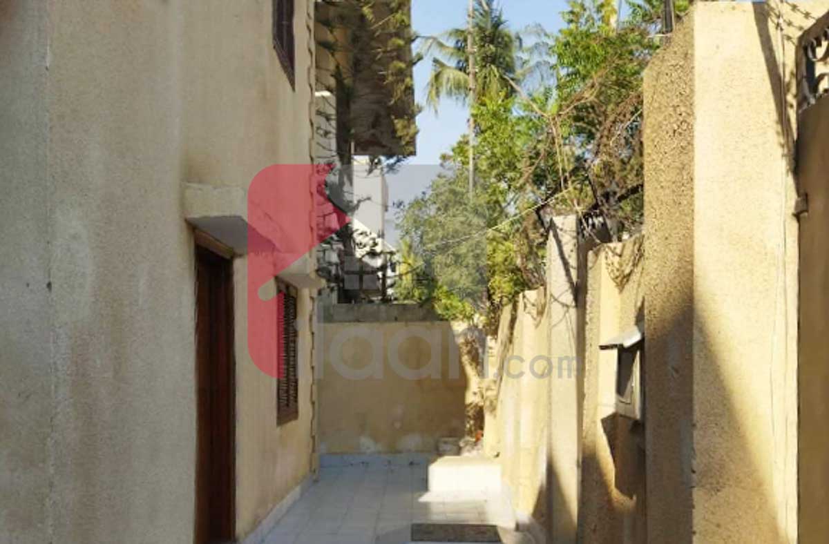 300 Sq.yd House for Sale in Phase 4, DHA Karachi