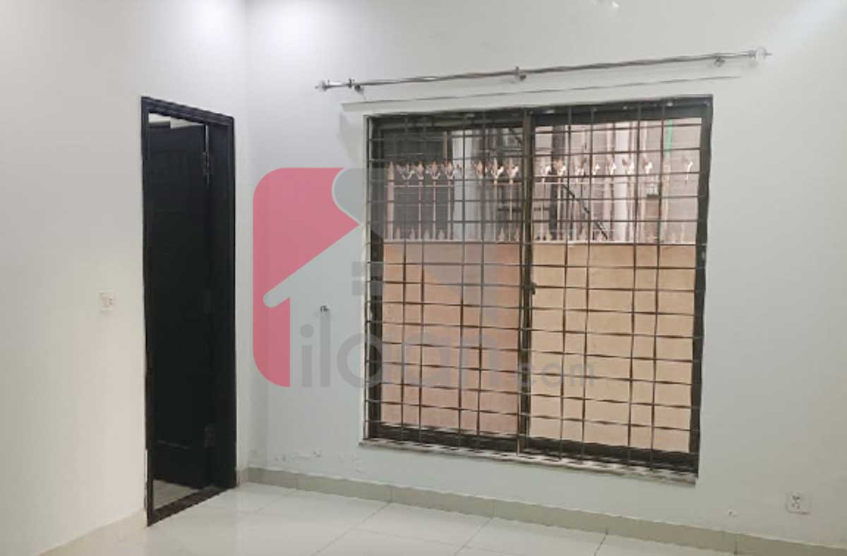 10 Marla House for Rent in Phase 8 - Air Avenue, DHA Lahore