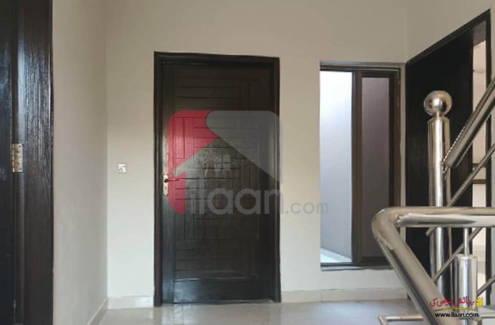 10 Marla House for Rent in Phase 8 - Air Avenue, DHA Lahore
