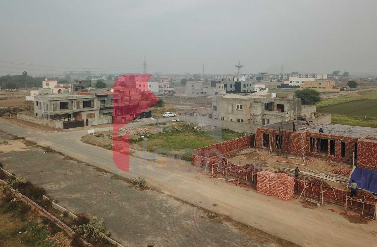 1 Kanal Plot for Sale in Block Q, Khayaban-e-Amin, Lahore