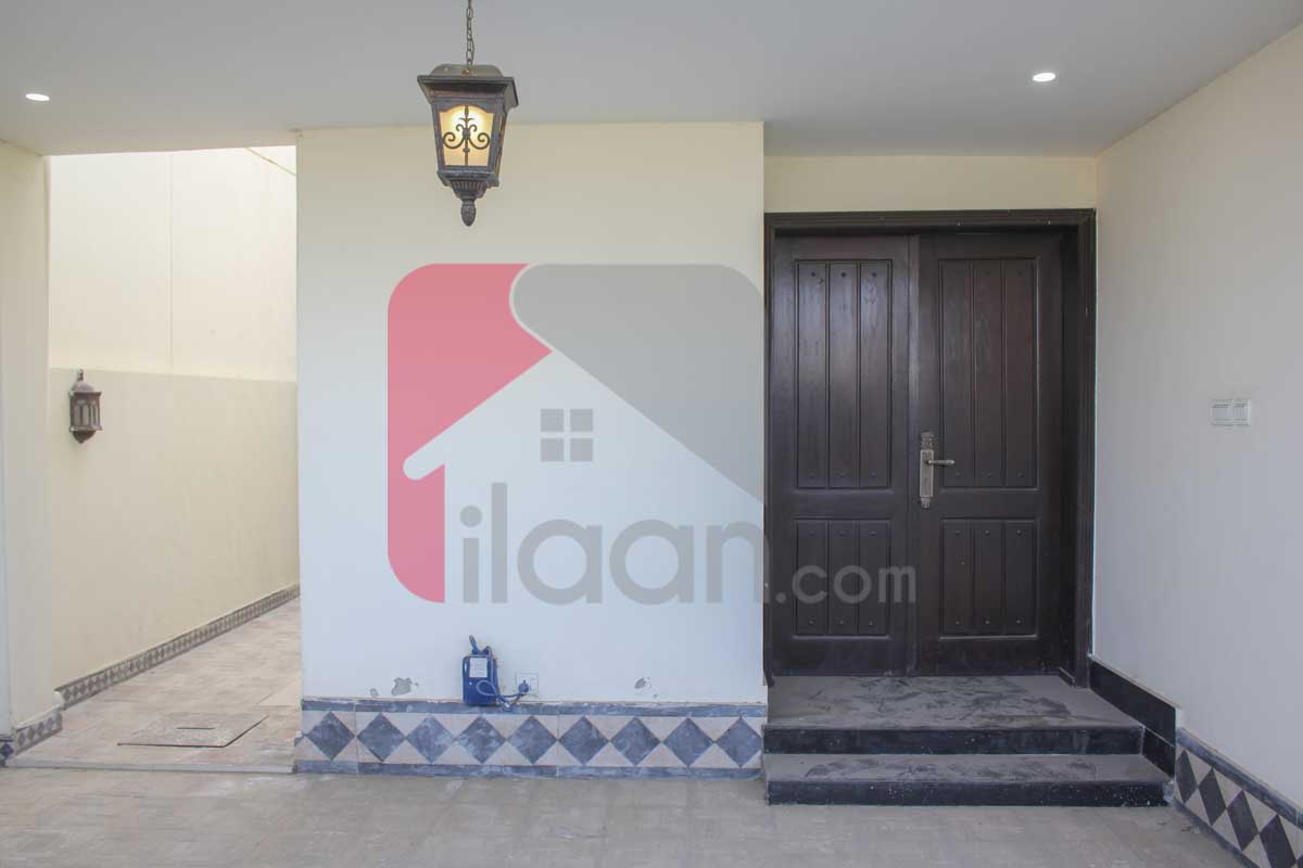 9 Marla Villa for Sale in Block D, Phase 1, DHA Bahawalpur