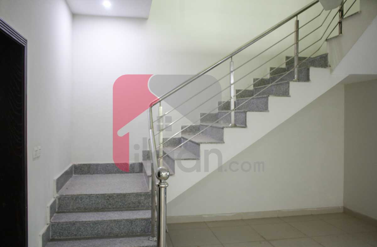 9 Marla Villa for Sale in Block D, Phase 1, DHA Bahawalpur