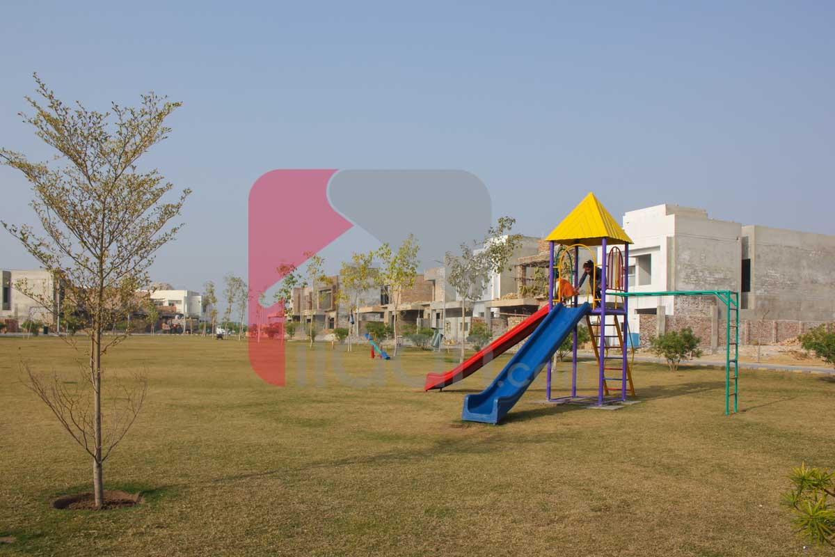 9 Marla Villa for Sale in Block D, Phase 1, DHA Bahawalpur