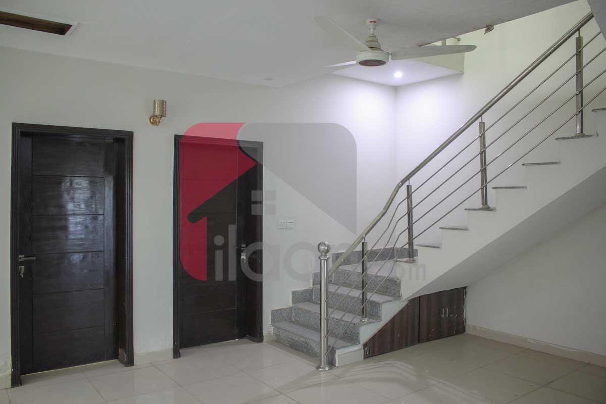 9 Marla Villa for Sale in Block D, Phase 1, DHA Bahawalpur