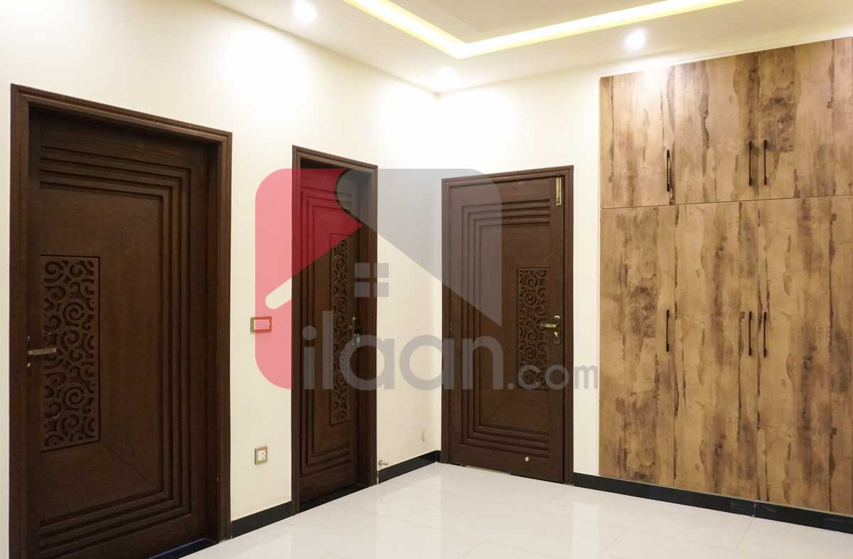 10 Marla House for Sale in Block F2, Phase 1, Johar Town, Lahore