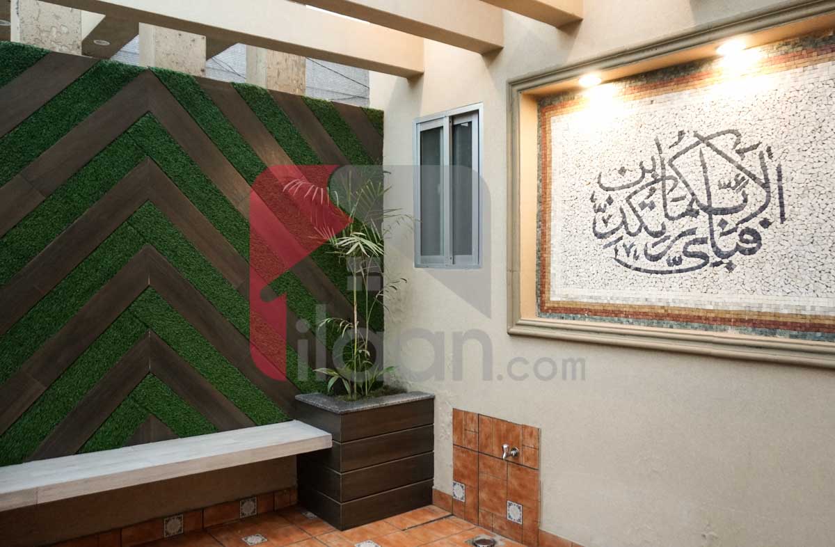 10 Marla House for Sale in Block F2, Phase 1, Johar Town, Lahore