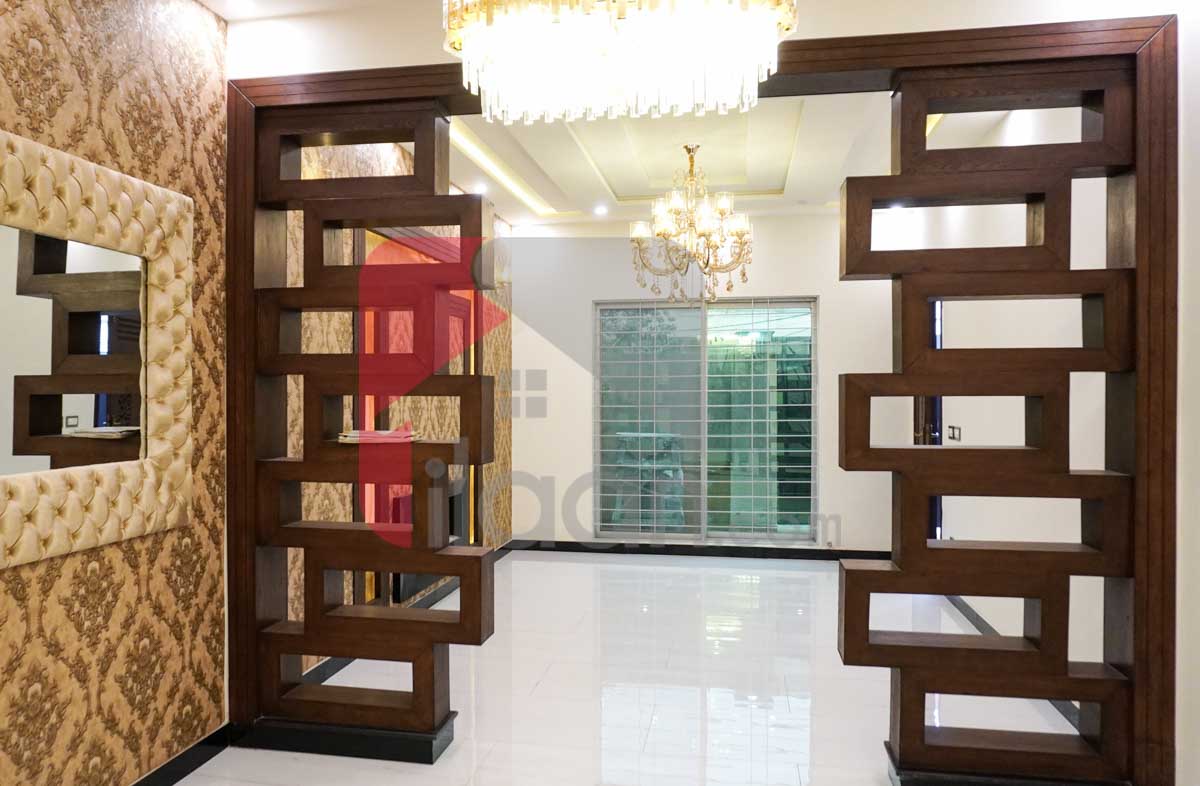 10 Marla House for Sale in Block F2, Phase 1, Johar Town, Lahore