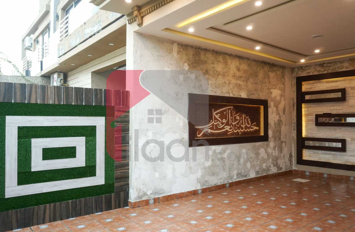 10 Marla House for Sale in Block F2, Phase 1, Johar Town, Lahore