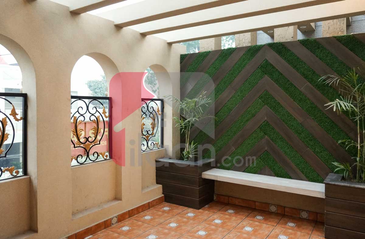10 Marla House for Sale in Block F2, Phase 1, Johar Town, Lahore
