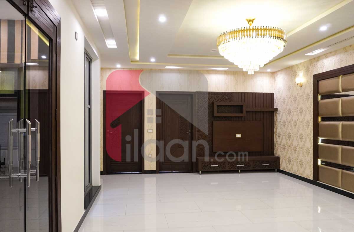 10 Marla House for Sale in Block F2, Phase 1, Johar Town, Lahore
