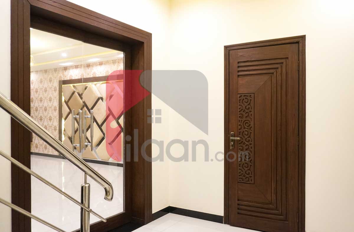 10 Marla House for Sale in Block F2, Phase 1, Johar Town, Lahore