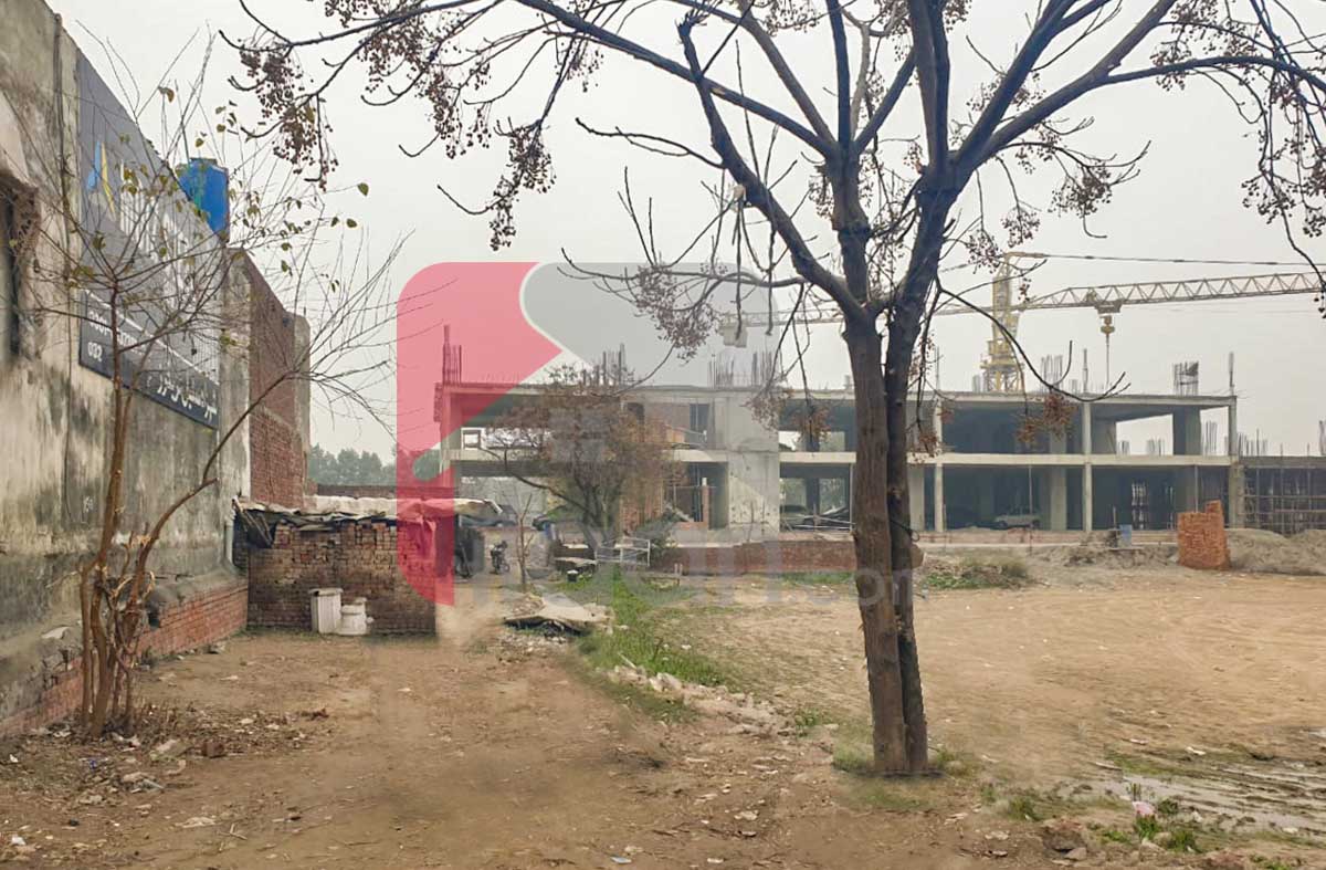 8 Kanal Plot for Sale in Nasheman-e-Iqbal, Lahore