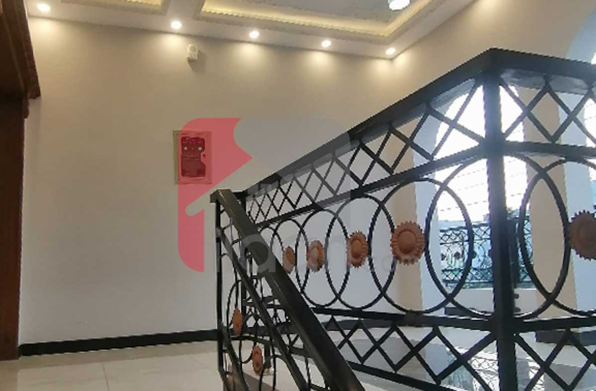 7 Marla House for Sale in Al Rehman Garden, Lahore