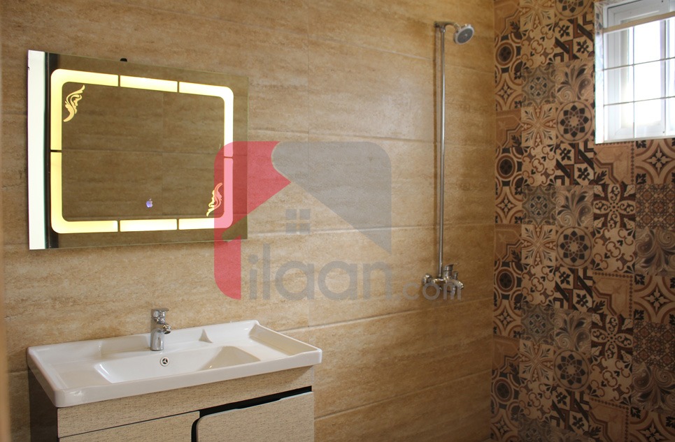 8 Marla House for Sale in Block D, Phase 2, Bahria Orchard, Lahore