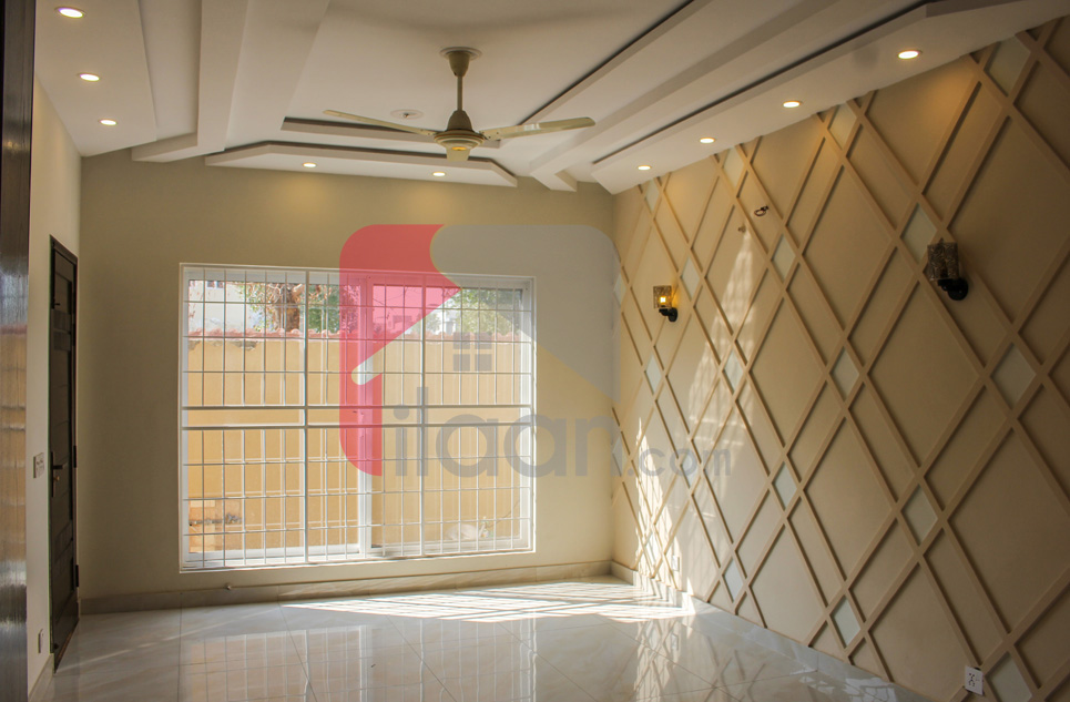 8 Marla House for Sale in Block D, Phase 2, Bahria Orchard, Lahore