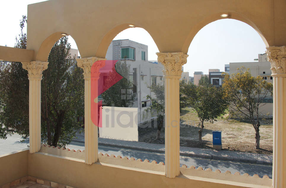 8 Marla House for Sale in Block D, Phase 2, Bahria Orchard, Lahore