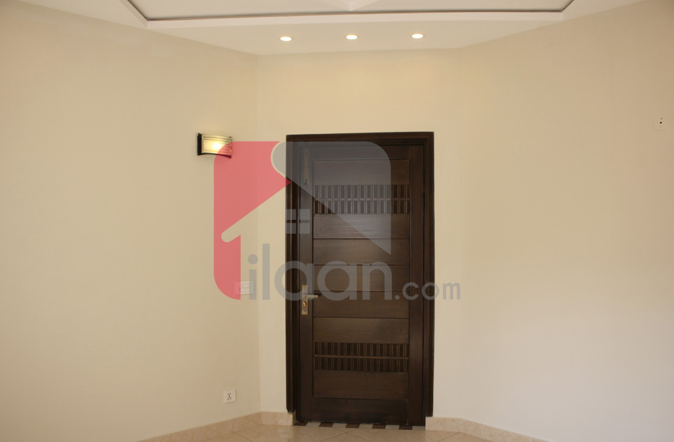 8 Marla House for Sale in Block D, Phase 2, Bahria Orchard, Lahore