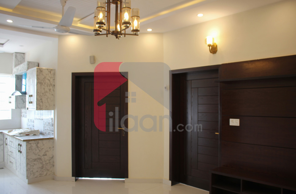 8 Marla House for Sale in Block D, Phase 2, Bahria Orchard, Lahore