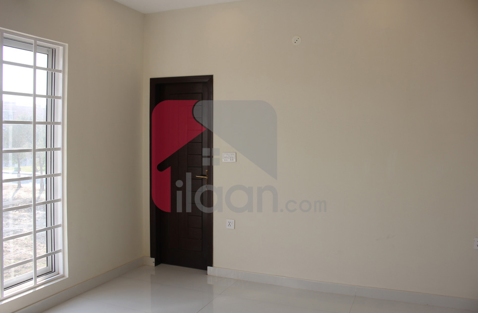 8 Marla House for Sale in Block D, Phase 2, Bahria Orchard, Lahore
