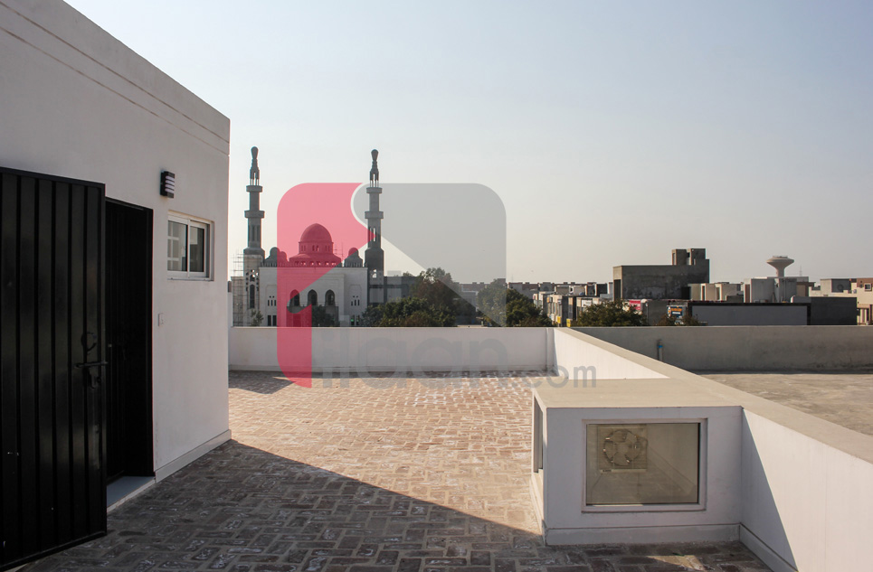 8 Marla House for Sale in Block D, Phase 2, Bahria Orchard, Lahore
