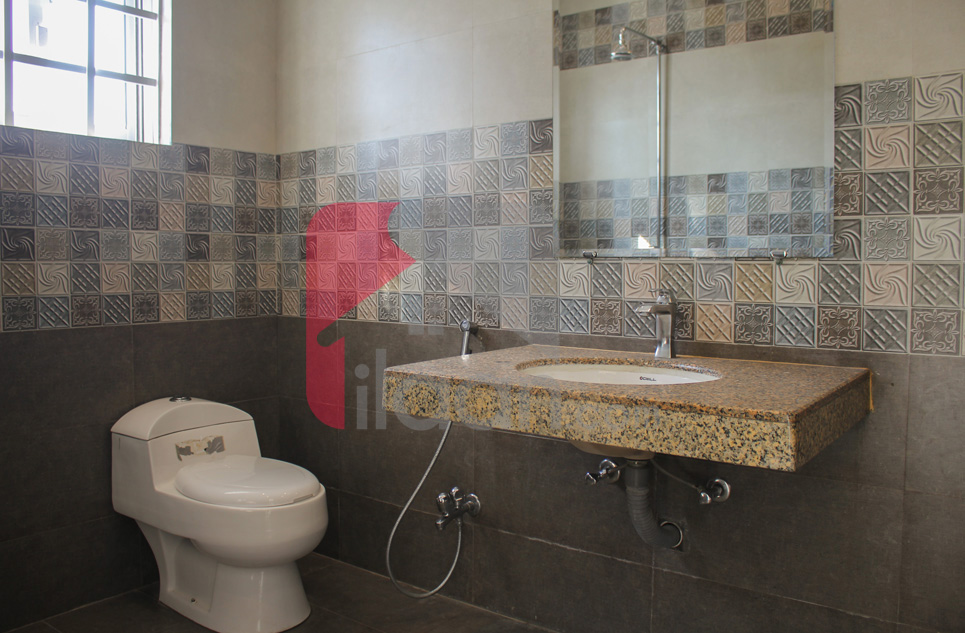 8 Marla House for Sale in Block D, Phase 2, Bahria Orchard, Lahore