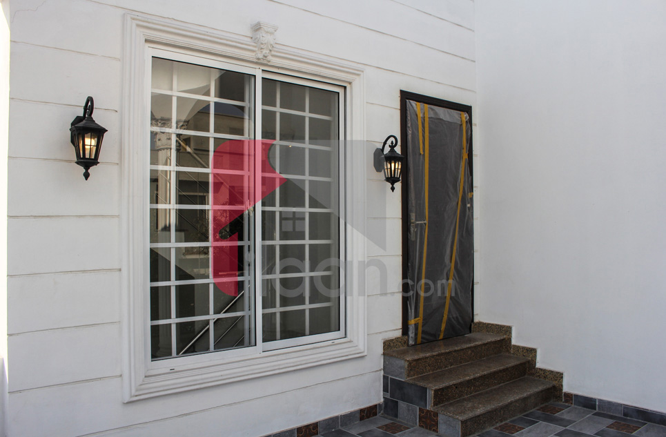 8 Marla House for Sale in Block D, Phase 2, Bahria Orchard, Lahore