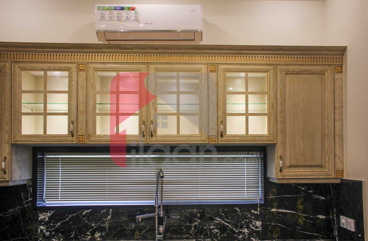 1 Kanal House for Sale in Block D, Phase 6, DHA Lahore
