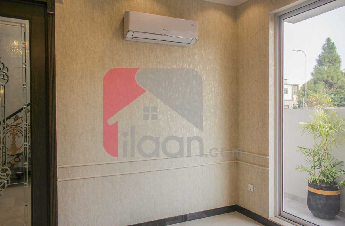1 Kanal House for Sale in Block D, Phase 6, DHA Lahore