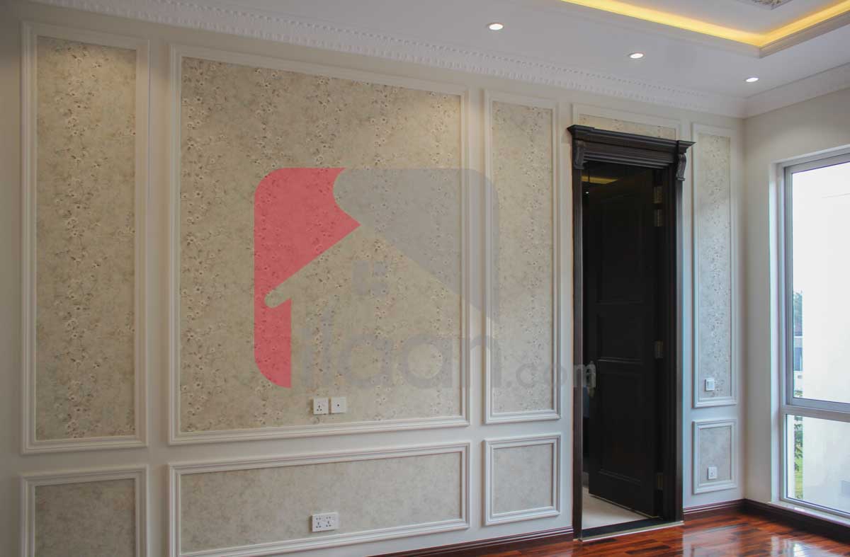 1 Kanal House for Sale in Block D, Phase 6, DHA Lahore