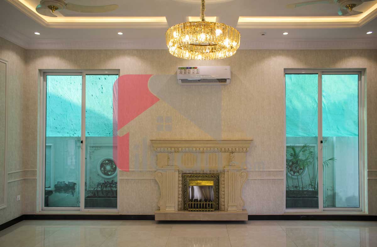 1 Kanal House for Sale in Block D, Phase 6, DHA Lahore