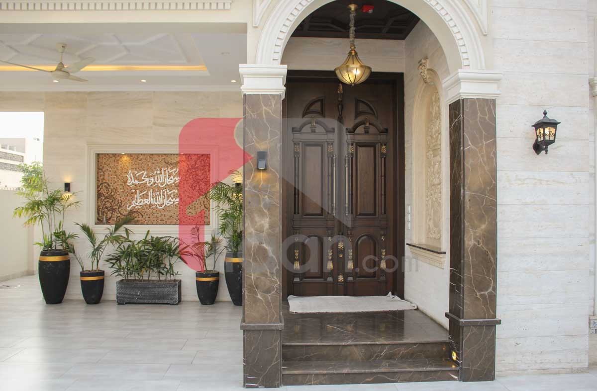 1 Kanal House for Sale in Block D, Phase 6, DHA Lahore