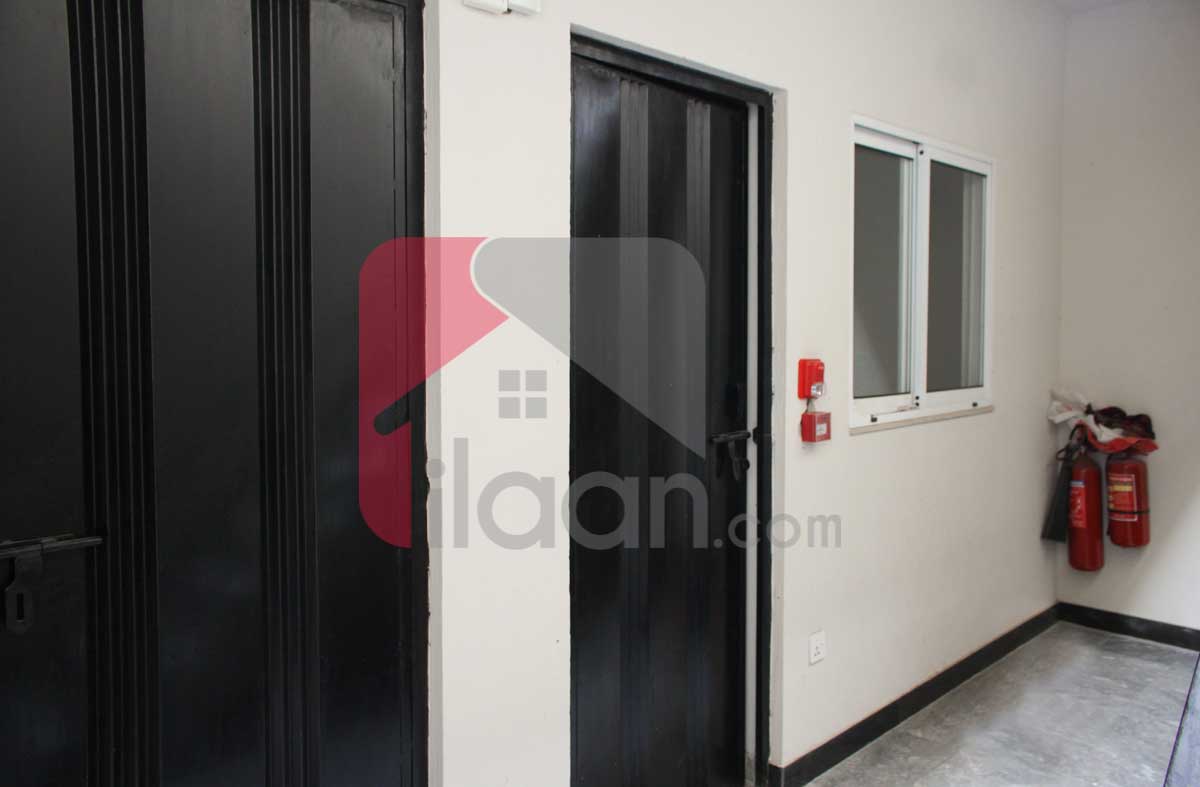 1 Kanal House for Sale in Block D, Phase 6, DHA Lahore
