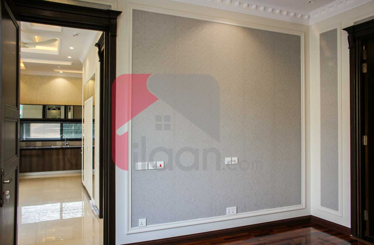 1 Kanal House for Sale in Block D, Phase 6, DHA Lahore