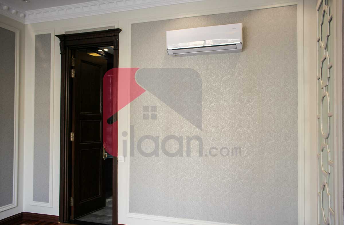1 Kanal House for Sale in Block D, Phase 6, DHA Lahore