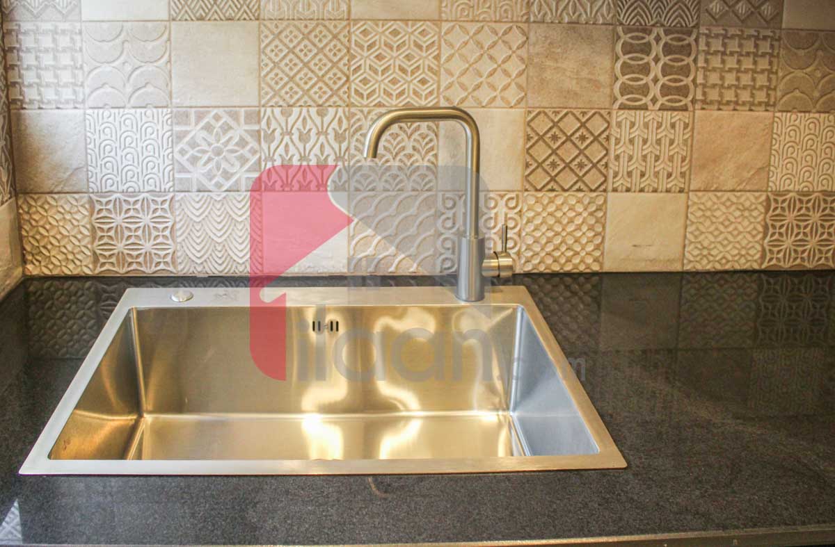 1 Kanal House for Sale in Block D, Phase 6, DHA Lahore
