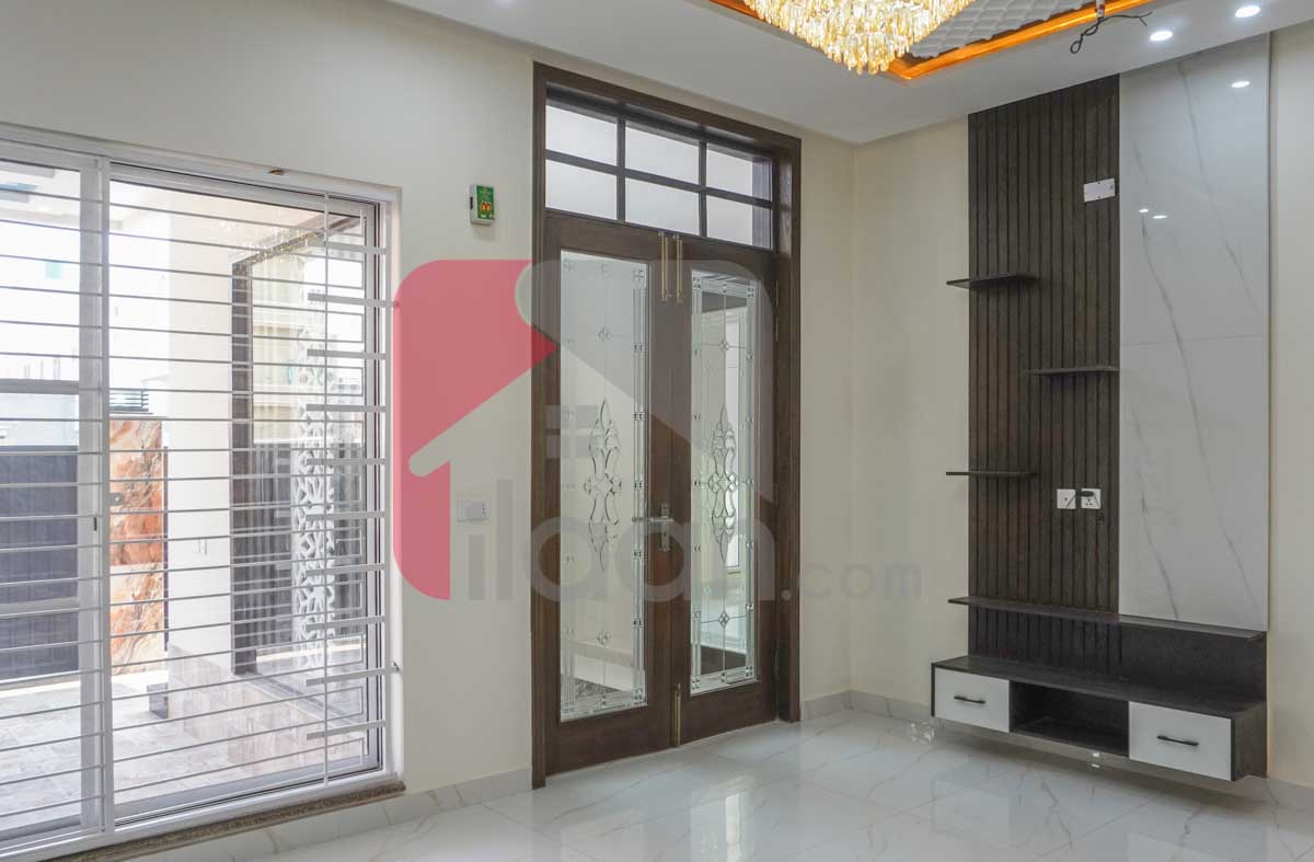 10 Marla House for Sale in Block F, PIA Housing Scheme, Lahore