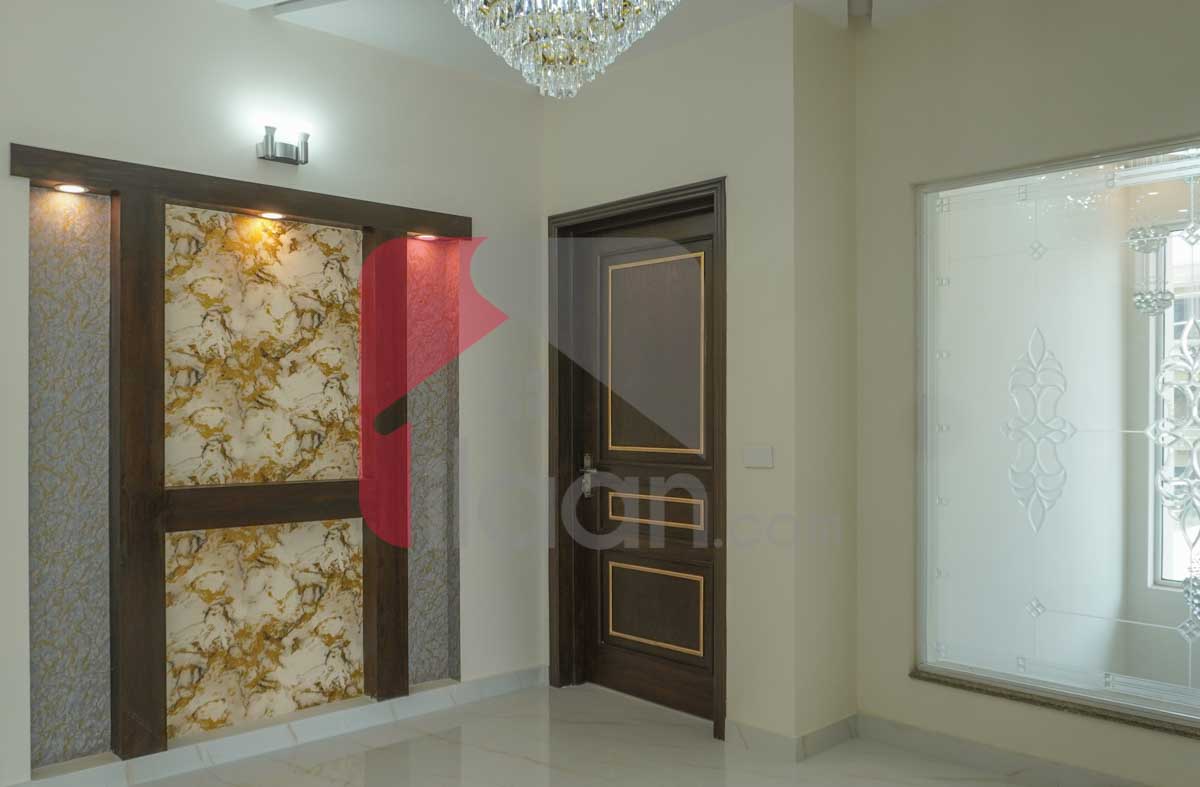 10 Marla House for Sale in Block F, PIA Housing Scheme, Lahore