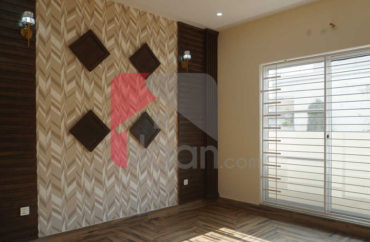 10 Marla House for Sale in Block F, PIA Housing Scheme, Lahore