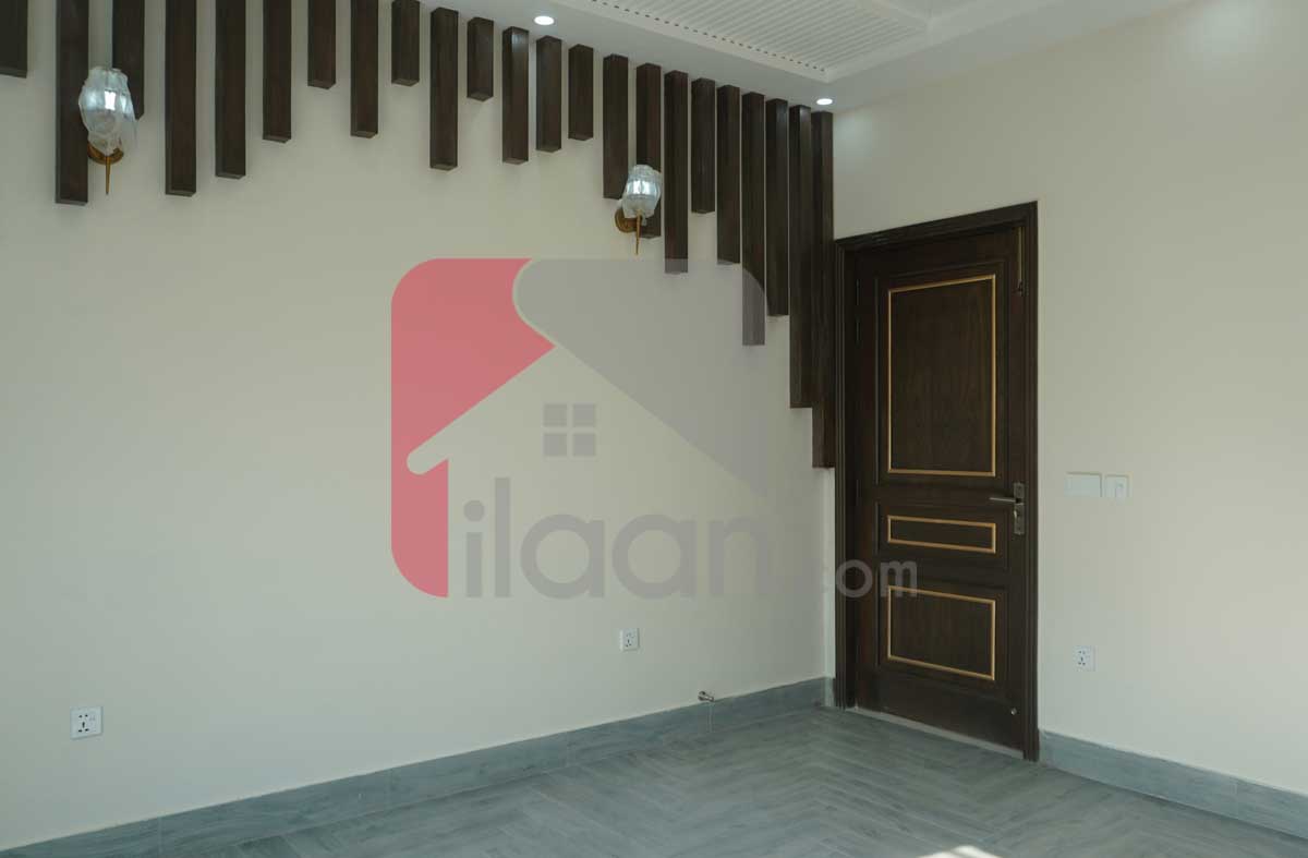 10 Marla House for Sale in Block F, PIA Housing Scheme, Lahore