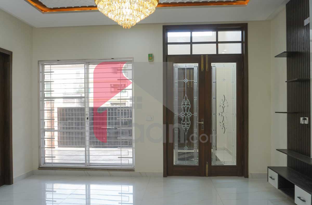 10 Marla House for Sale in Block F, PIA Housing Scheme, Lahore