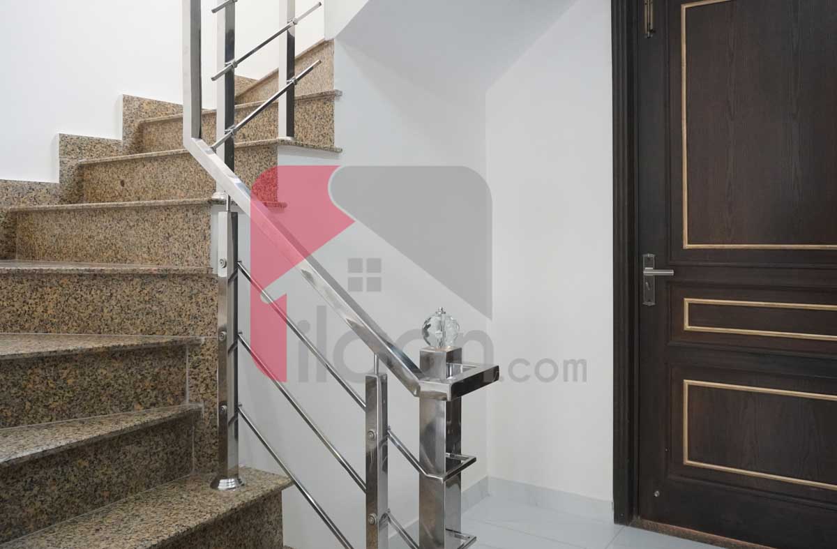 10 Marla House for Sale in Block F, PIA Housing Scheme, Lahore